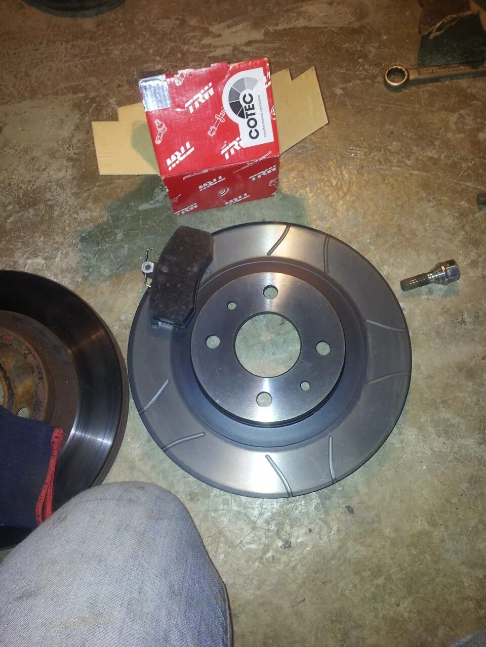 Тормозные диски как отличить подделку. 09889475 диск brembo max. тормозные диски orient brembo trw. brembo 09907711 диск тормозной. диск тормозной brembo 09982121.