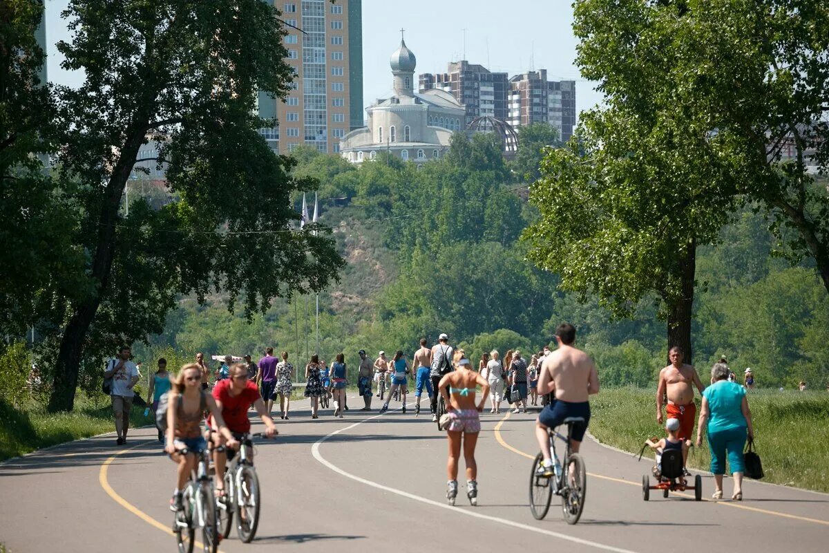 Парк остров татышев красноярск. Парк остров татышева. Парк остров татышева. Остров татышев красноярск. Остров татышев красноярск.