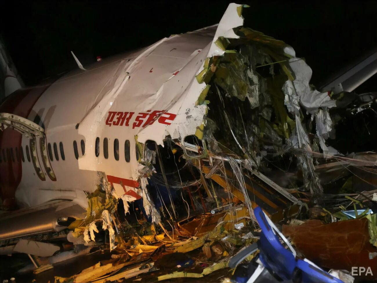 Боинг падает. Авиакатастрофы боинга 737-800 air india. авиакатастрофа 1996 боинг 747.