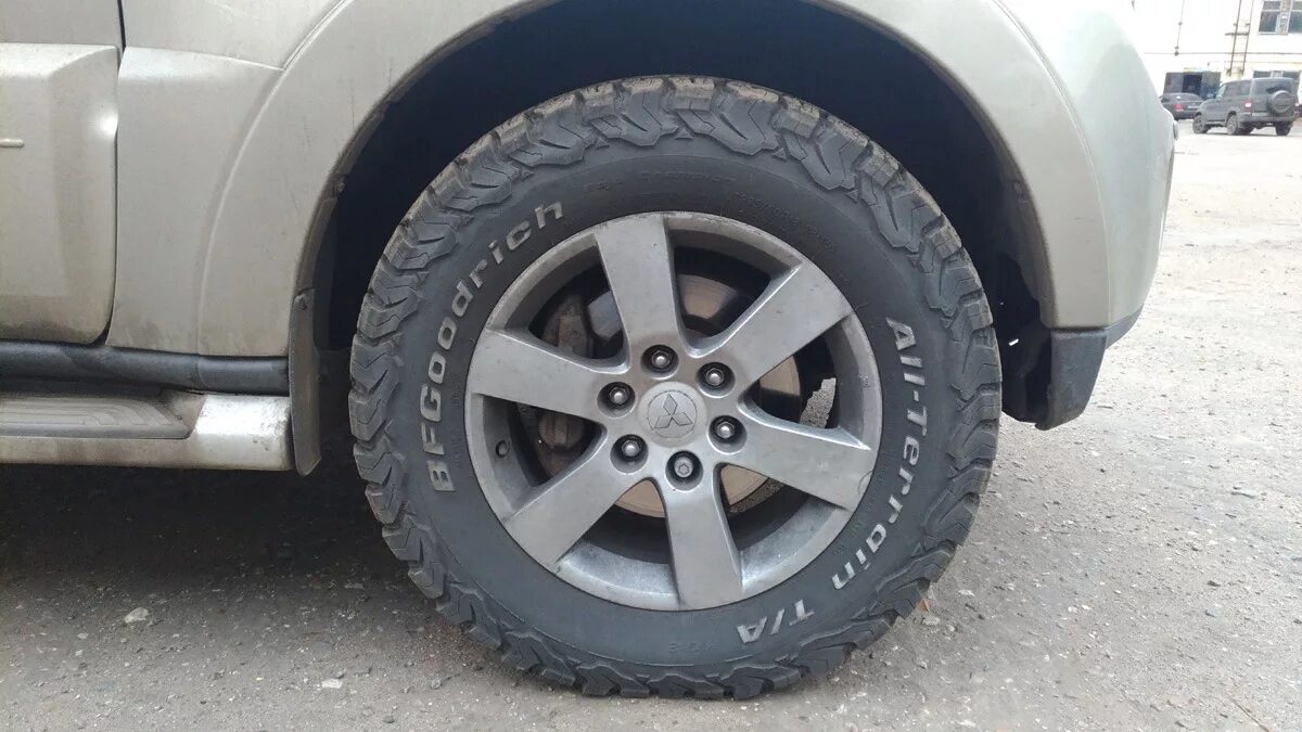 285 3 4. 28560 r18 на мицубиси паджеро спорт. mitsubishi pajero 3 2856018. 28565 r17 на паджеро 4. 285 60 18 паджеро 4.