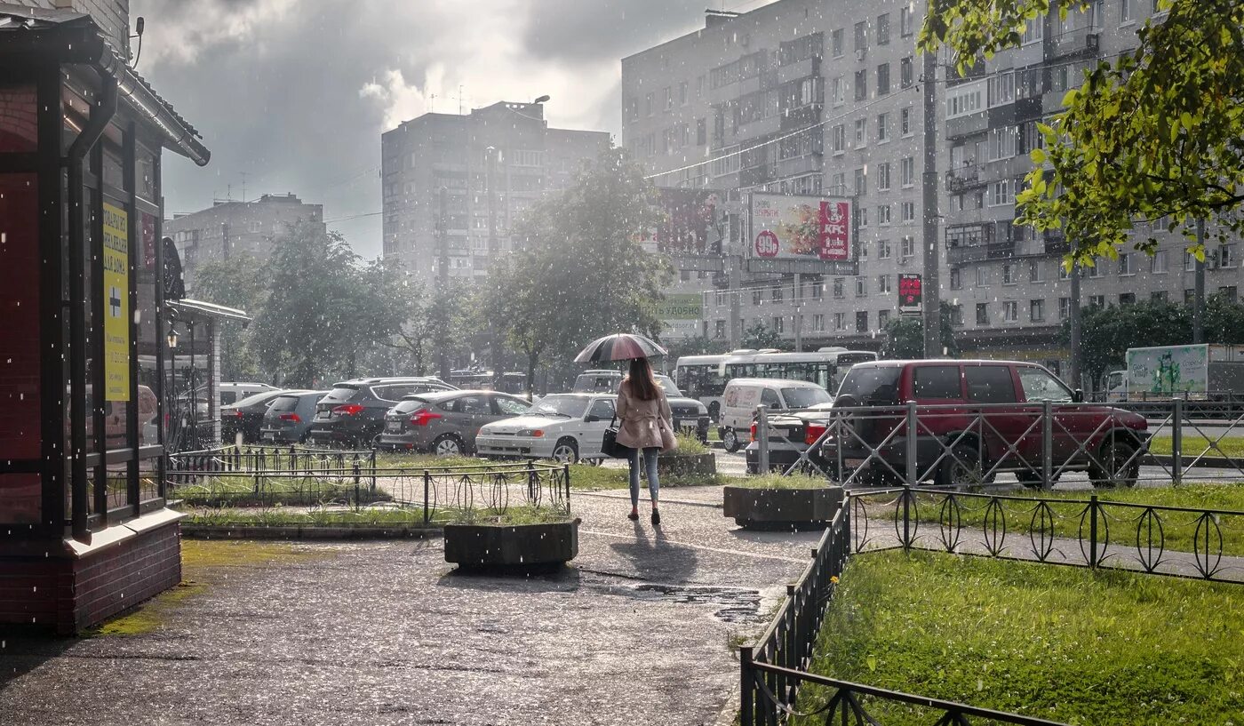 Ветер г москва. Калининград дождь. Дождливый день. Улица пасмурно. Пасмурный день.