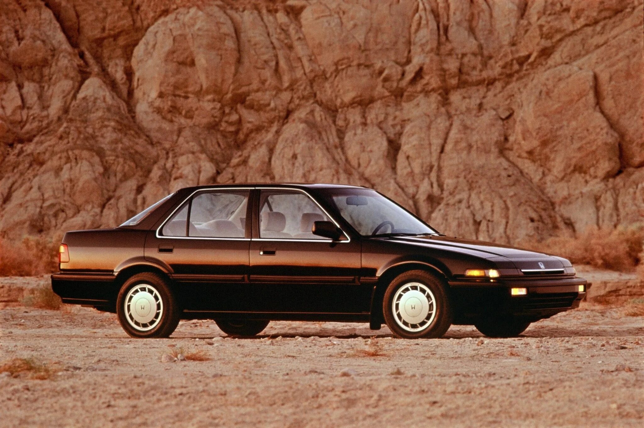 Седан Honda Accord 1985. Honda Accord 3 1988. Honda Accord 3 поколение. Honda Accord 1986 седаны. Старые honda
