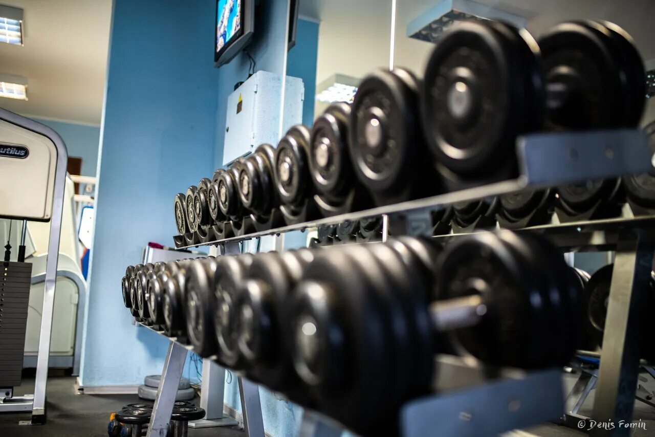 Спортивный зал орел. Высшая лига орел фитнес. Crossfit зона. Спортивный зал орел. Спортивный зал орел.