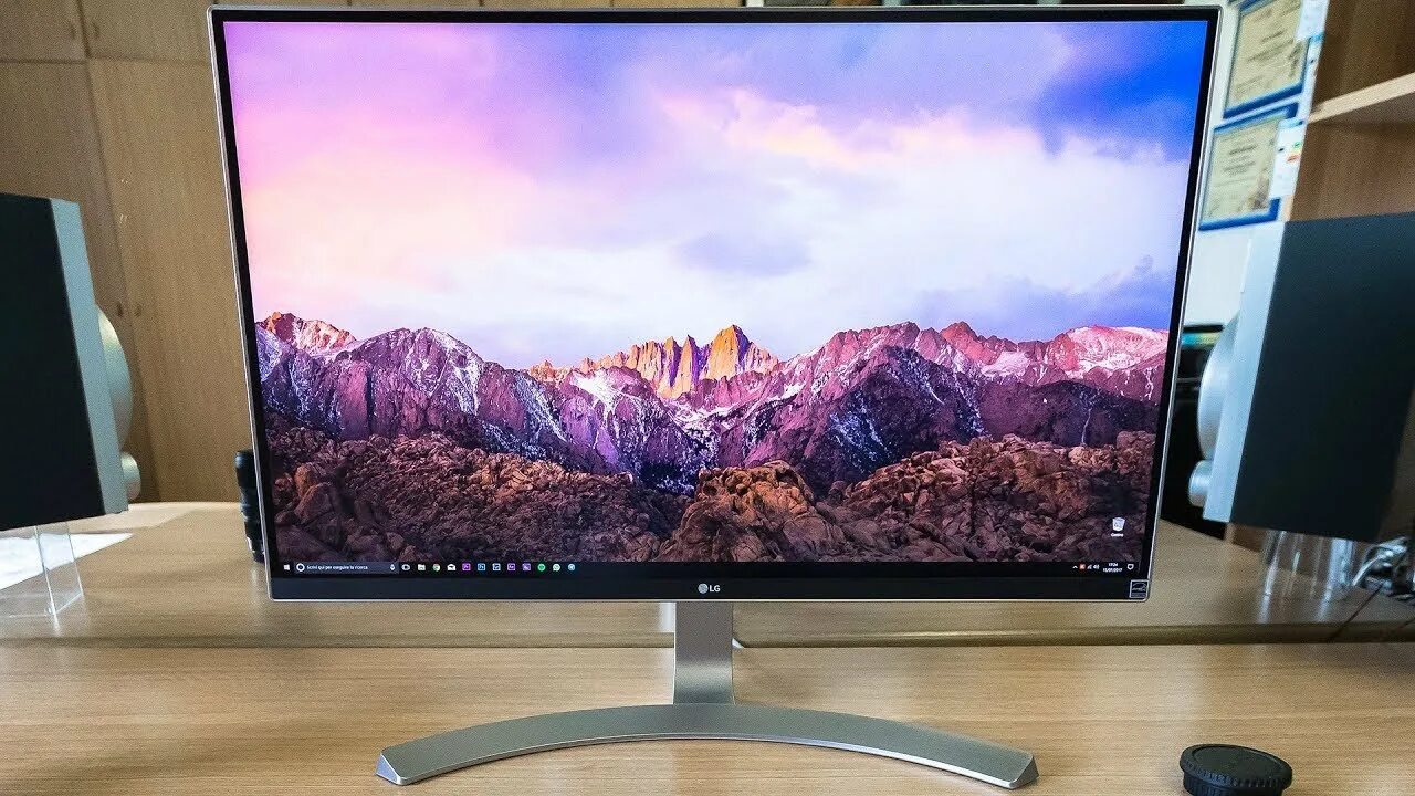 Монитор lg обзор. Lg 27ud88. lg 4k 27ud88. lg 27 ud. монитор lg 27.