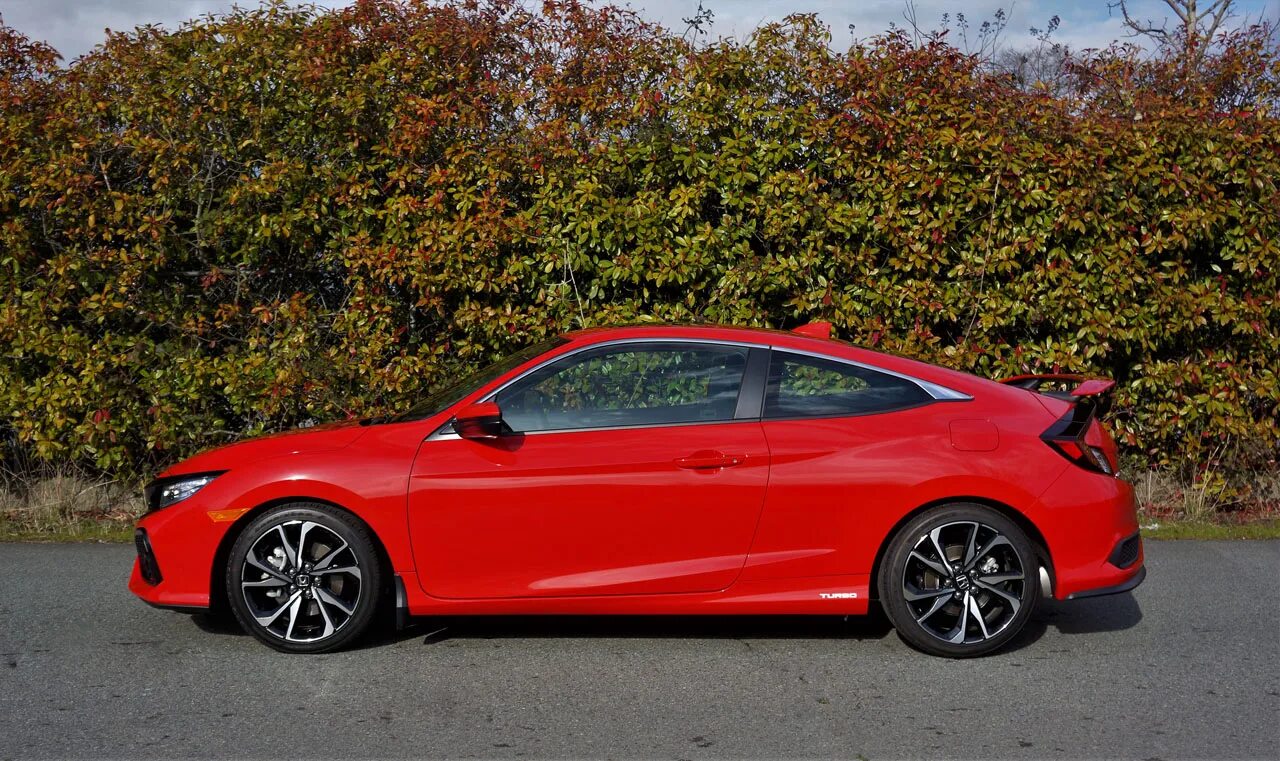 Сайт купи купе. Honda Civic Coupe 2018. Honda Civic si 2018. Honda Civic Coupe (5g). Honda Civic 10 купе.