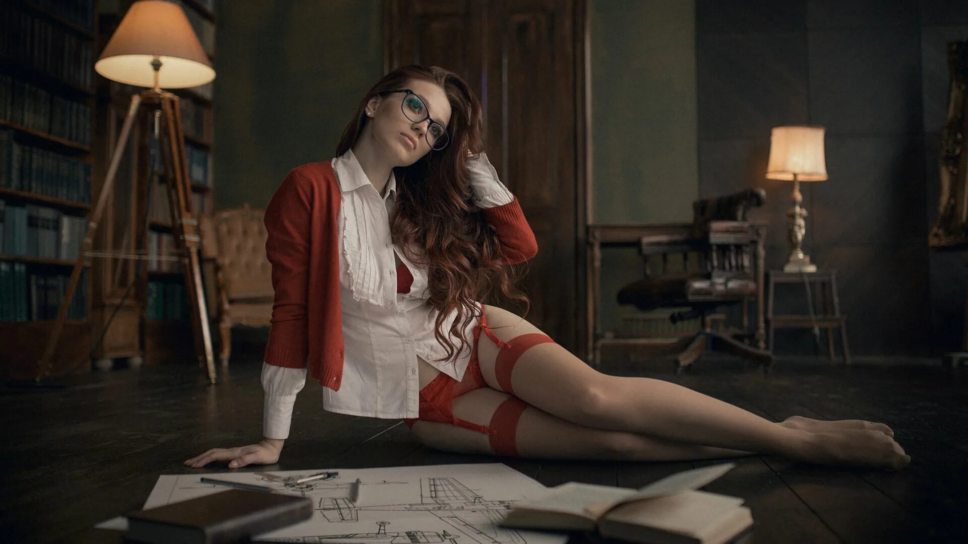 Девушка в синем свитере. Красивые девушки в носочках. Pythia sweater. Красивая девушка в свитере. Pythia sweater.