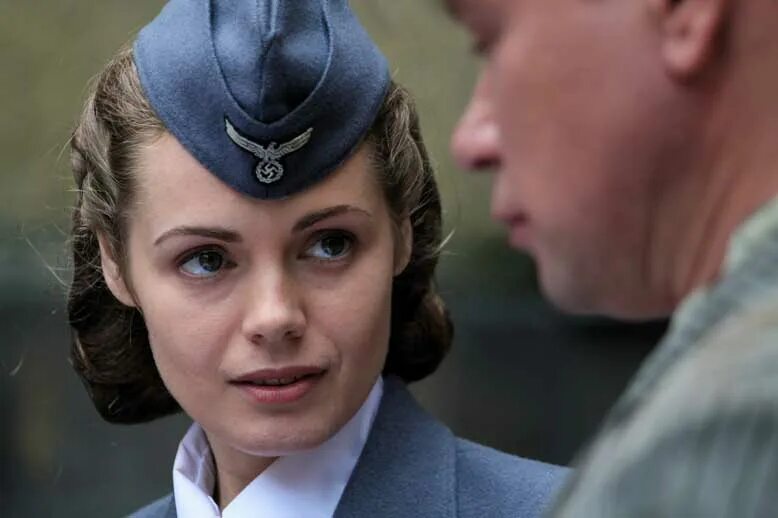 Смерш предателя. Смерш: легенда для предателя сериал. анна миклош тамбовская волчица. смерш легенда для предателя сериал 2011. анна миклош смерш.