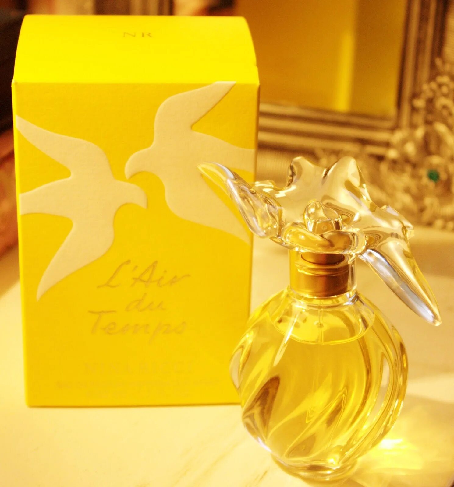 Nina Ricci l'Air du Temps. Духи l'Air du Temps. L'Air du Temps от Nina Ricci. Духи Nina Ricci l'Air du Temps. Туалетная вода времен