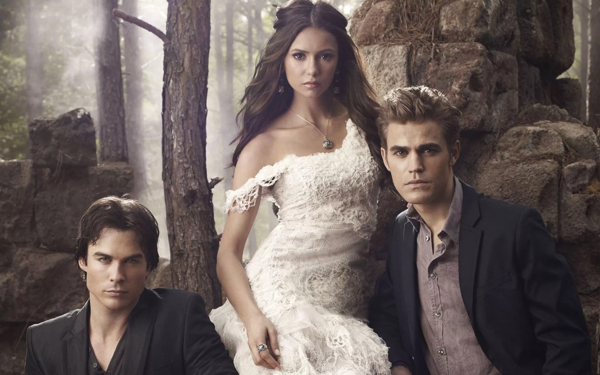Елена деймон и стефан. Мэри лу дневники вампира. Дневники вампира мистик фоллс. Деймон сальваторе стефан сальваторе елена дневники вампира. Vampire diaries watch english.