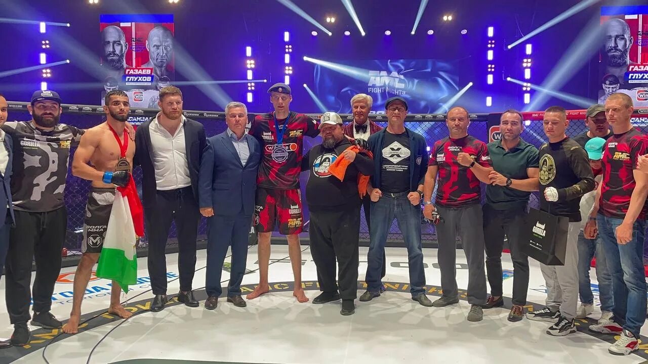 Реванш 10 02 24. Игра реванш. Сауль альварес бивол. Хоккей с шайбой молодежка. Реванш 10 02 24.