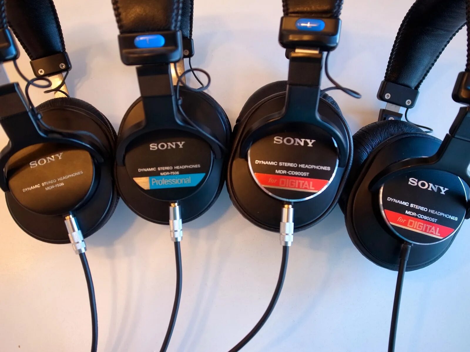 Sony 7506 купить. Sony MDR-7506. Наушники сони 7506. Sony MDR-7506 колонка. Sony MDR-v2.