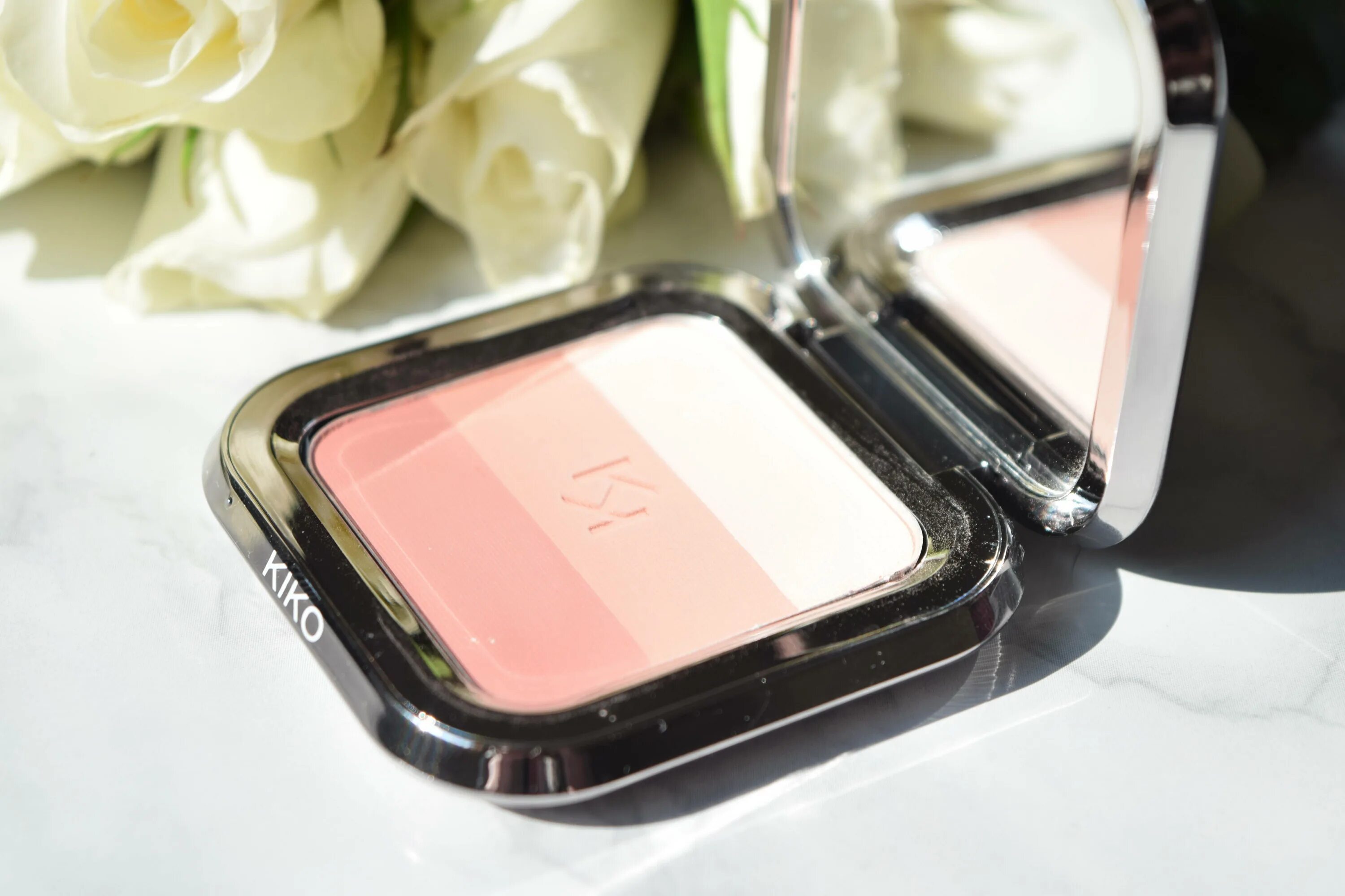 Kiko blush. Кико румяна 03. свотчи румян кико. румяна кико милано. kiko румяна двойные.