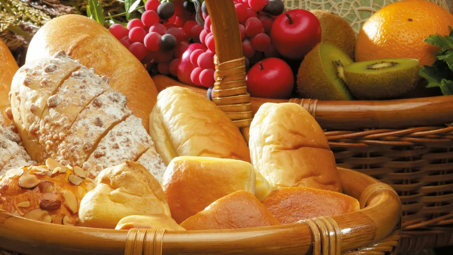 Выпечка на стол. Выпечка на стол. Выпечка на стол. Хлеб и кондитерские изделия. Выпечка на стол.