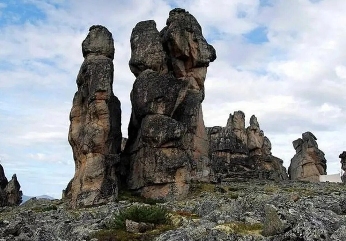 Горы Кисилях в Якутии. Гора Кисилях Якутская Шамбала. Шамбала- гора Кисилях в Якутии. Кисилях Хайа.