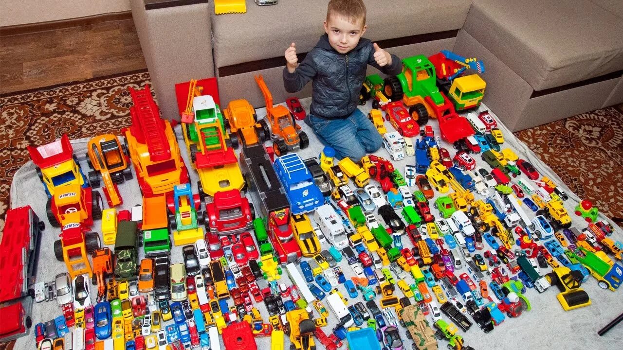 машинка с телефоном для ребенка. интерактивная развивающая игрушка simba abc веселый телефон. фольксваген битл красный. игрушечная машинка телефон. игрушка машинка с трубкой и кнопками.