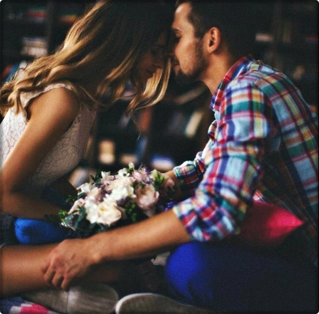 мужчина и женщина любовь. женщину надо любить. там где парень и женщина. мужчина и женщина рядом. красивые влюбленные пары.