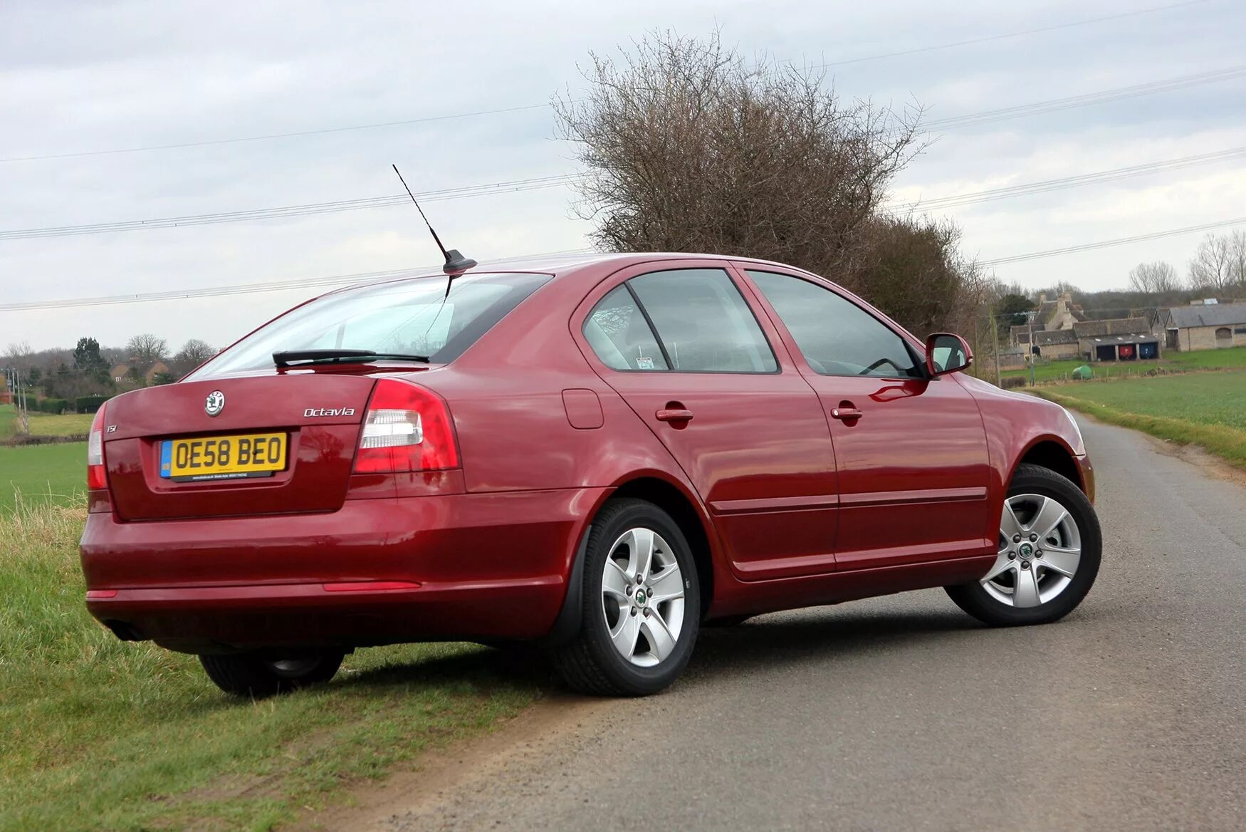 Шкодка актавия хэтч бек. Skoda octavia хэтчбек. Шкода фабия 2014. Шкода 2004. Skoda octavia 2012.