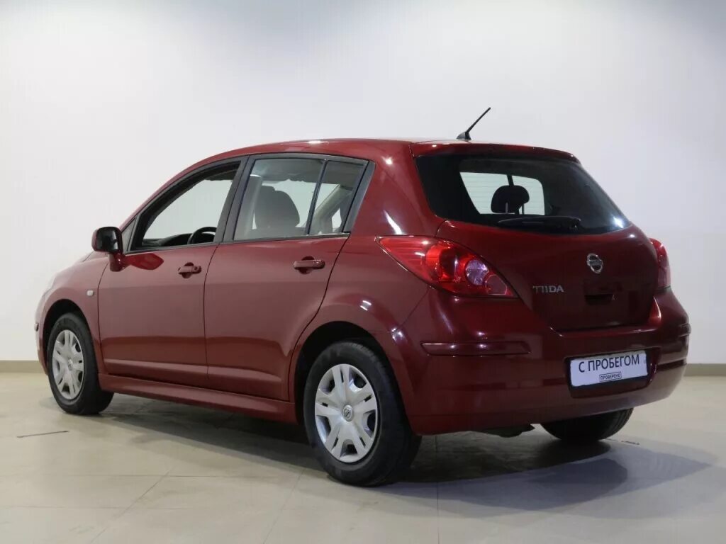 Ниссан тиида хэтчбек характеристики. Nissan tiida 2010. Nissan tiida седан 2010 габариты. Ниссан тиида хэтчбек. Nissan tiida 2007 хэтчбек габариты.