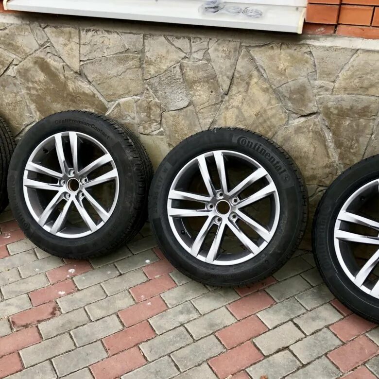 Ниссан кашкай колеса r17 215/55. Авенсис 215 55 r17. Vw salvador r17. Резины летние 215 55 r17 на хендай соната. 215 55 r17 avensis.