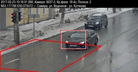 Автомобиль проехал по улице
