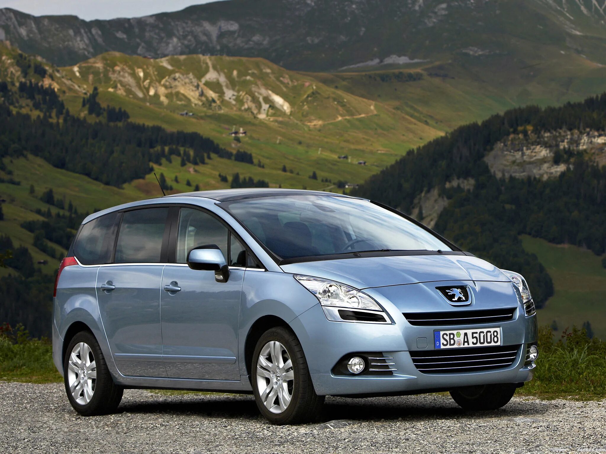 Авто пежо дизель. 1 peugeot 5008. peugeot 5008 2009. компактвэн пежо 5008. peugeot 5008 2016.