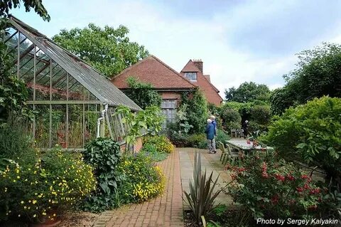 East garden