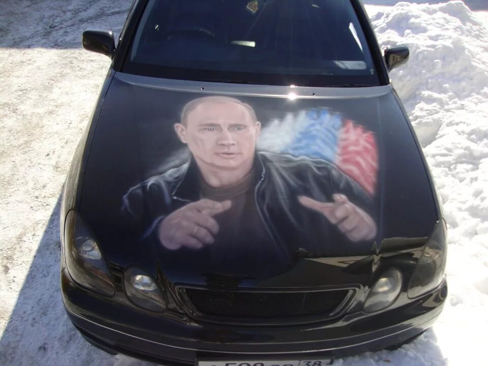 Аэрография с Путиным на авто. Наклейки на машину на капот. Угонщики на капоте