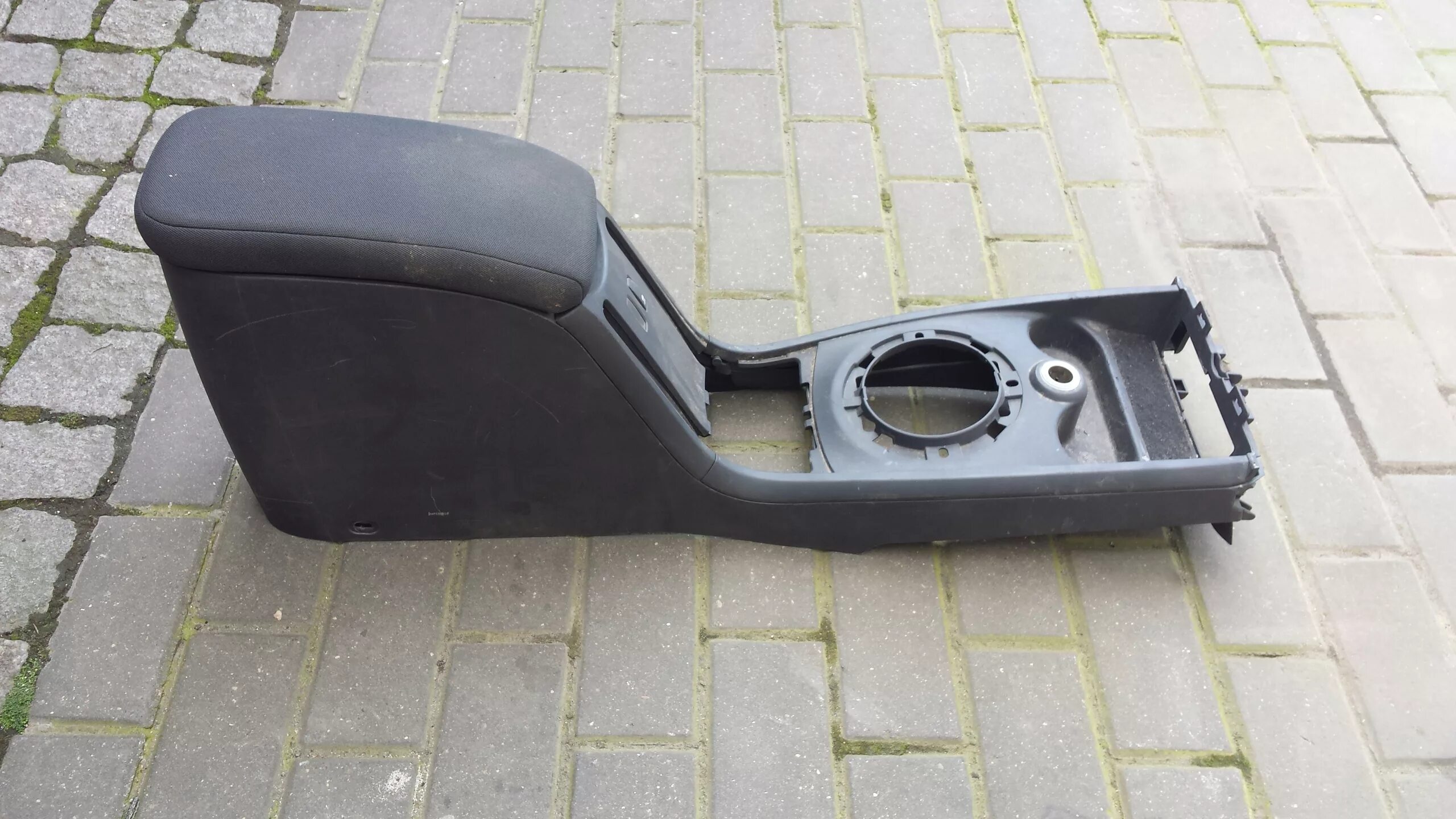 Подлокотник меган 2. Центральная панель с подлокотником рено меган 2. Рено меган ii 2004 подлокотник. Подлокотник рено меган 2. Подлокотник меган 2.