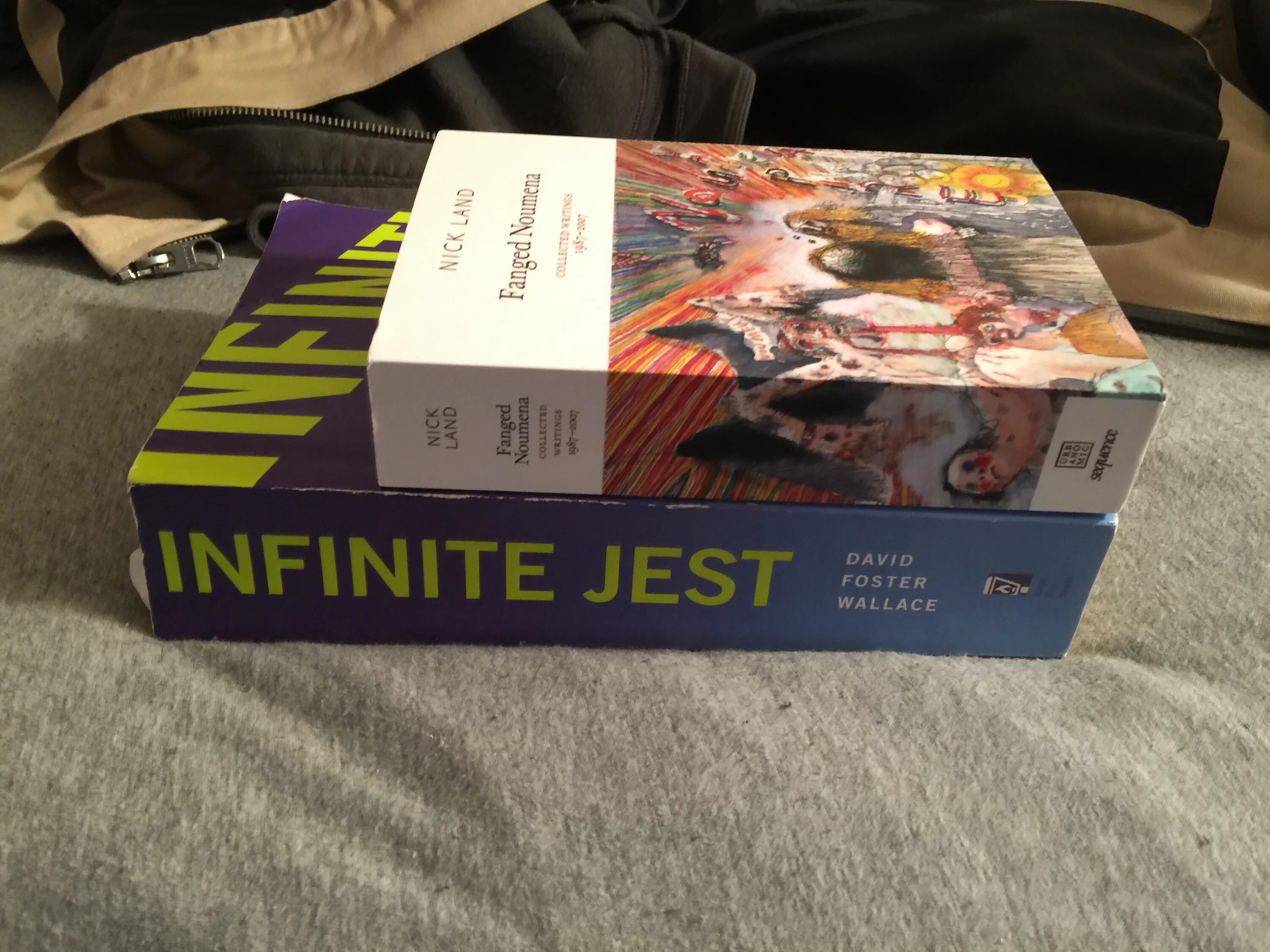 Infinite jest. Infinite jest book. Infinite jest. Jest книга. David foster infinite jest.