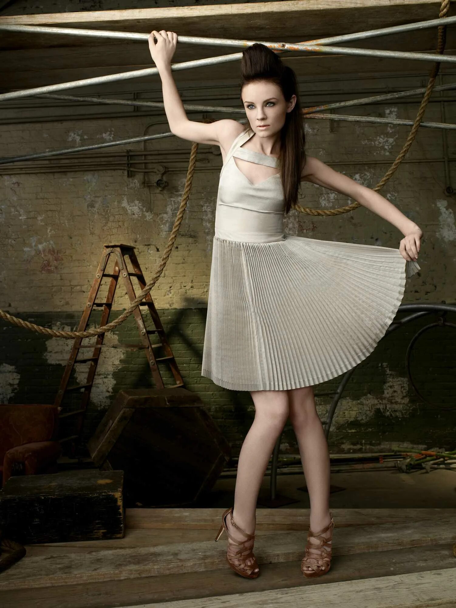 Modeling top