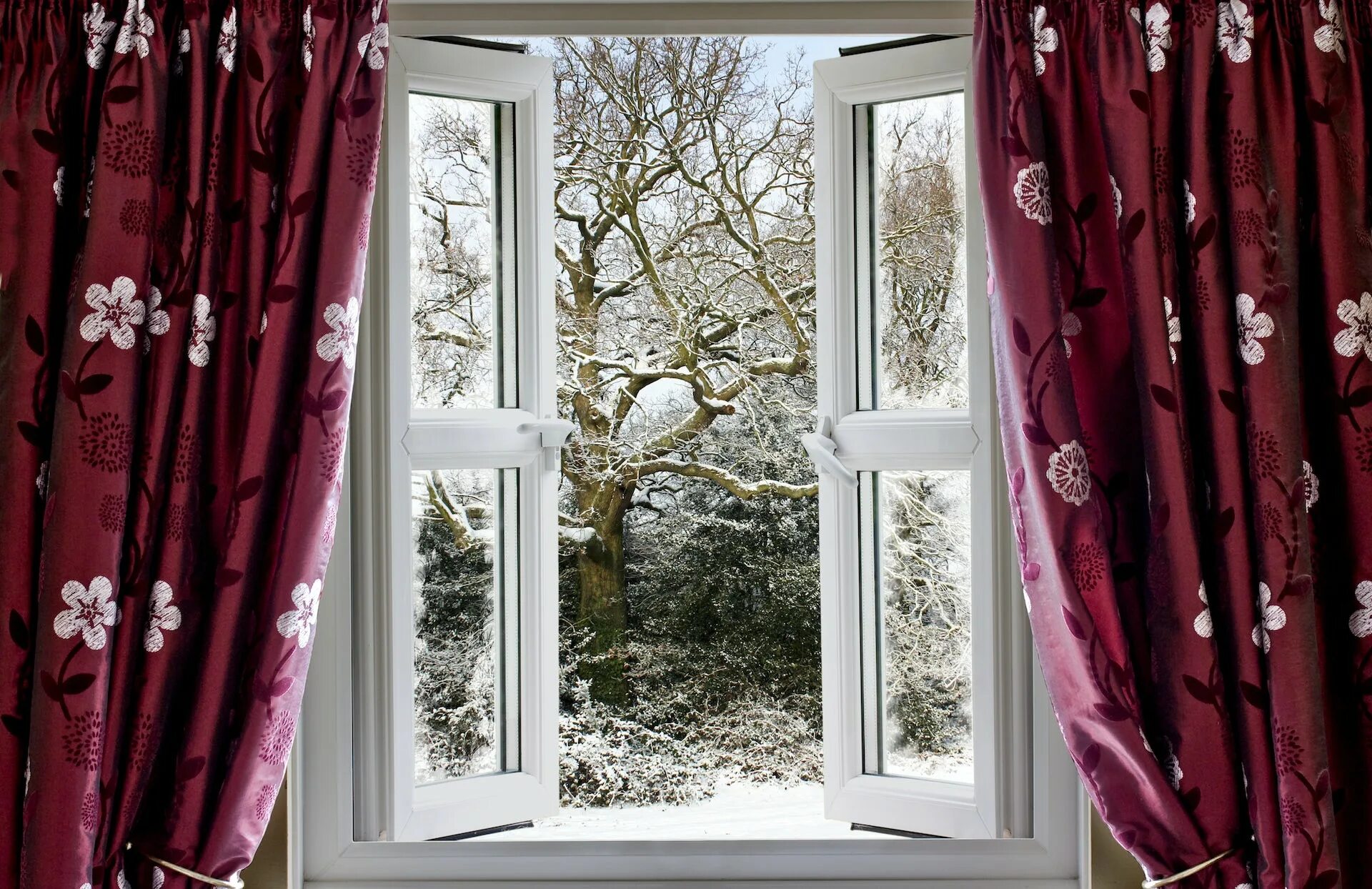 Окна новый свет. Занавески на окна. Зимнее окно. Окно со шторами. Красивые окна.