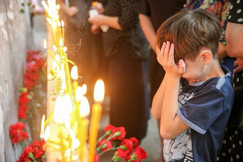 Ангелы донбасса. Памяти детей донбасса. Свеча памяти. Видео память детей. Вечная память.
