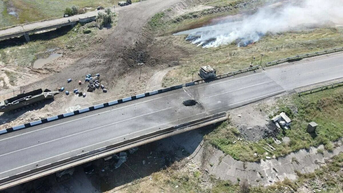 Ракеты на крымский мост. Подрыв моста. Мост Чонгар взорвали. Генический автомобильный мост. Чонгарский мост взорвали.