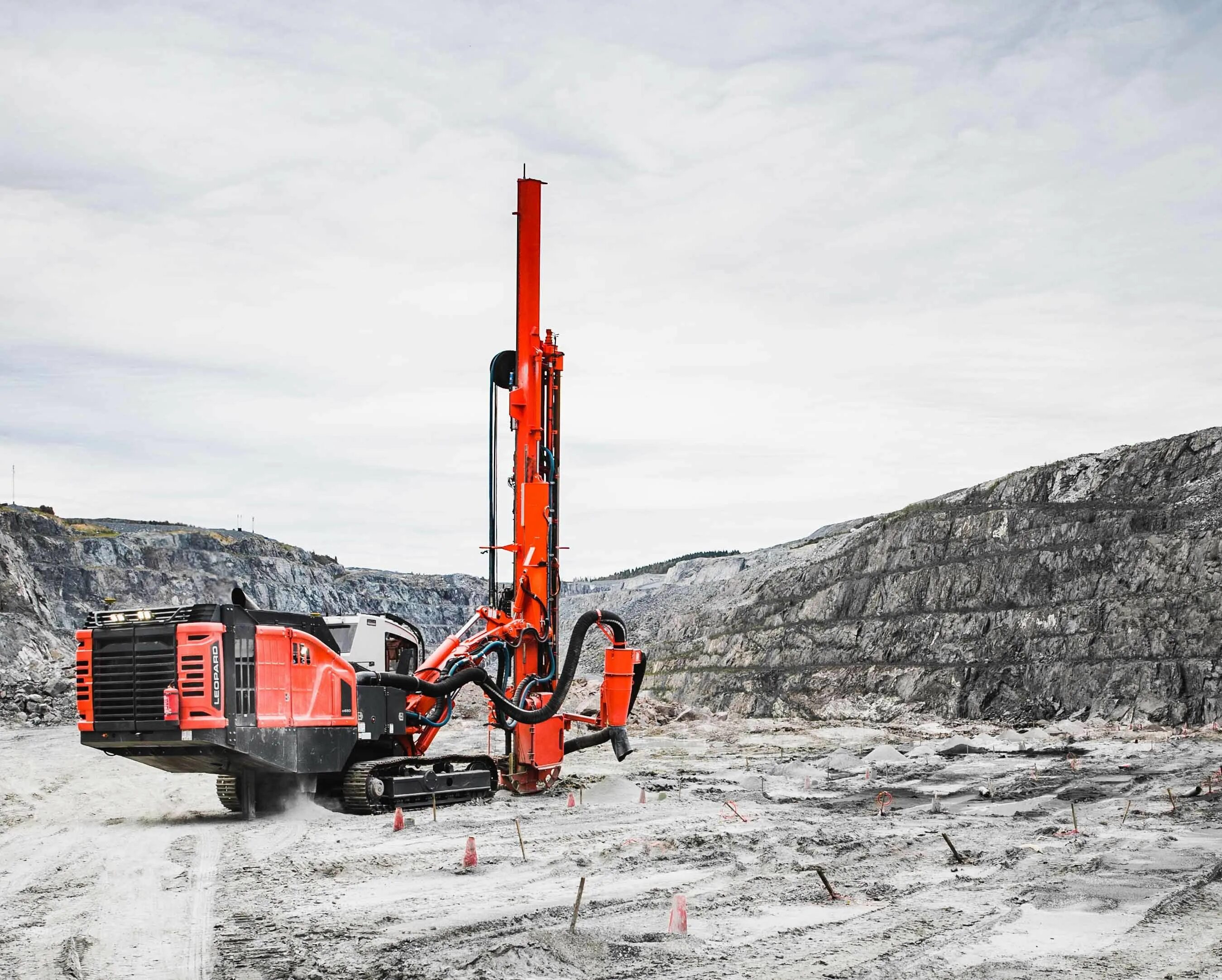 Буровой станок Сандвик леопард. Sandvik di650i Leopard буровая. Sandvik Leopard di550. Sandvik Leopard di650i Дополнительная геологический. Обучение на буровую установку