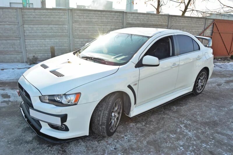 Пороги lancer. Mitsubishi Lancer 10 накладка EVO. Пороги Эво Лансер 10. Пороги Evolution Mitsubishi Lancer 10. Mitsubishi Lancer 10 cy4a.