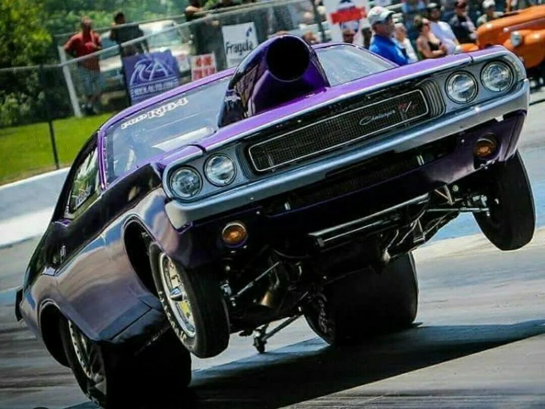 Drag racing car. Dodge Challenger 1970 драг. Додж Челленджер 1969 драг рейсинг. Dodge Challenger драг рейсинг. Dodge Dragster Mopar.