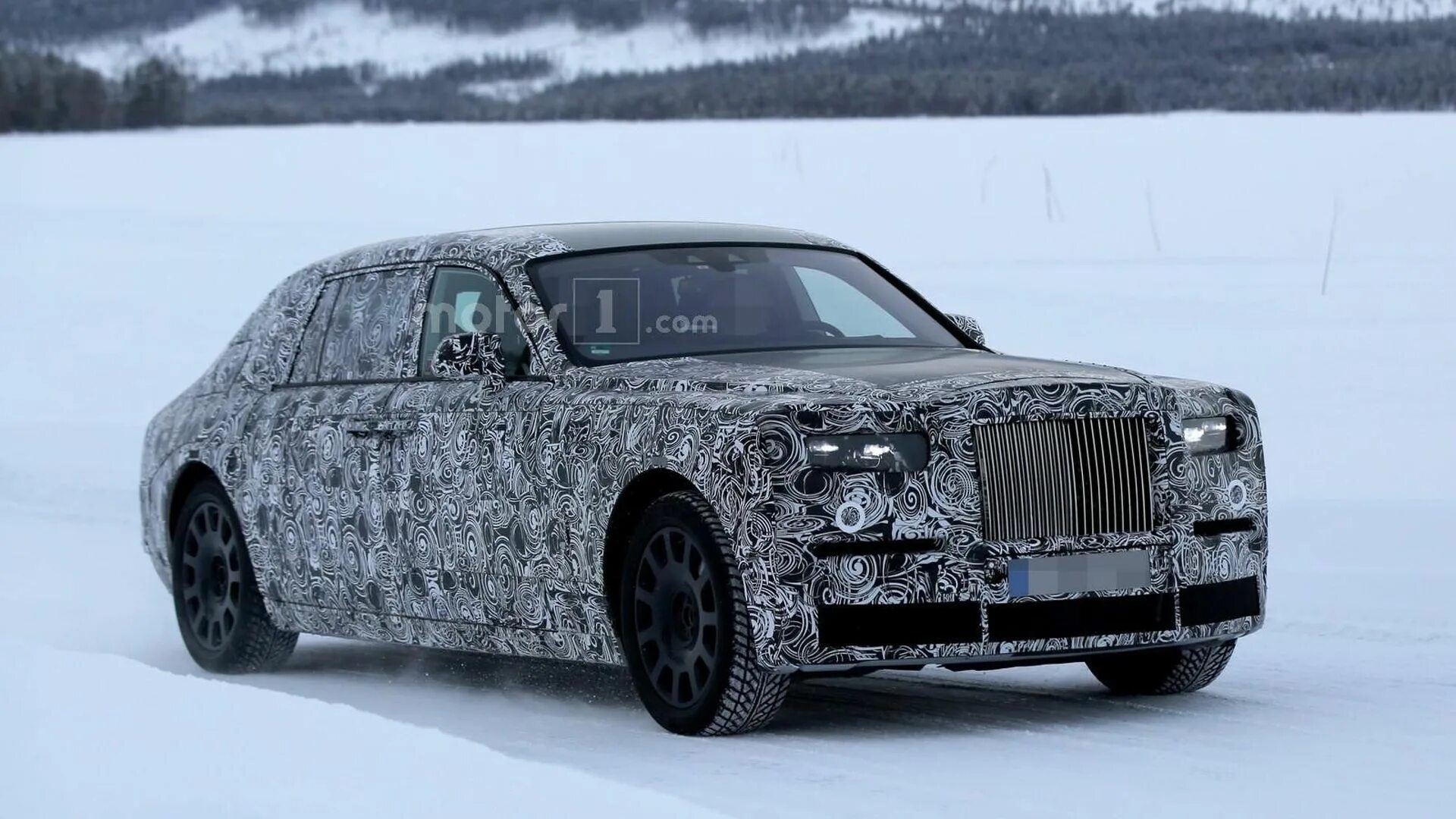 Новый rolls royce. Роллс Ройс Фантом новый. Rolls Royce Phantom от 2016. Роллс Ройс седан. Роллс Ройс новая модель.