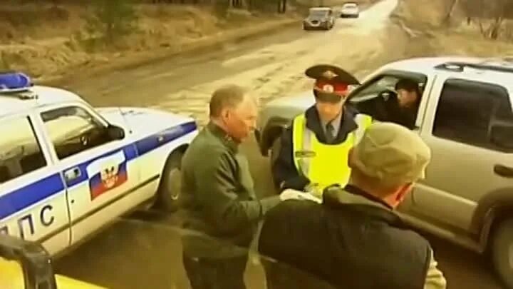 Владимир гостюхин дальнобойщики. Дальнобойщики 2 дезертир. Дальнобойщики дезертир. Дальнобойщики сериал дезертир. Дальнобойщики 2 сериал дезертир.