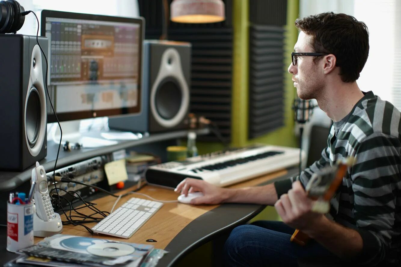 Music software store