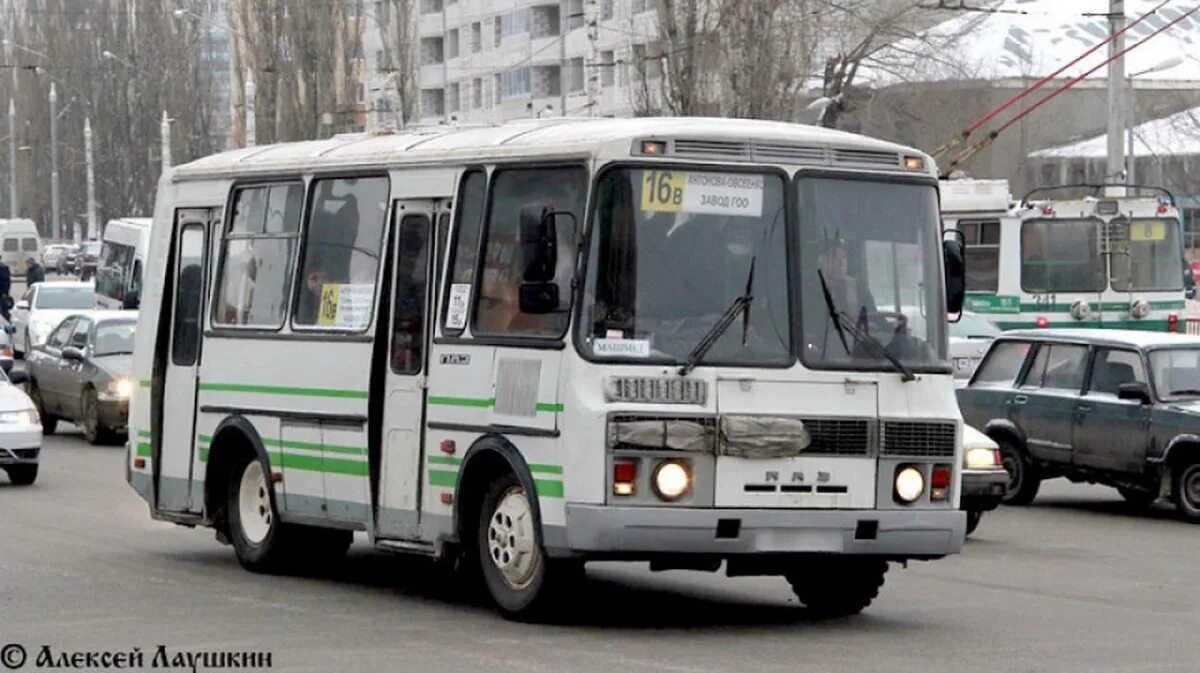 Маршрутная 16. Воронеж автобус ПАЗ маршрут 10а. Автобус ПАЗ 3205 Воронеж. 16 Маршрут Воронеж. Маршрутный автобус 16 Воронеж.