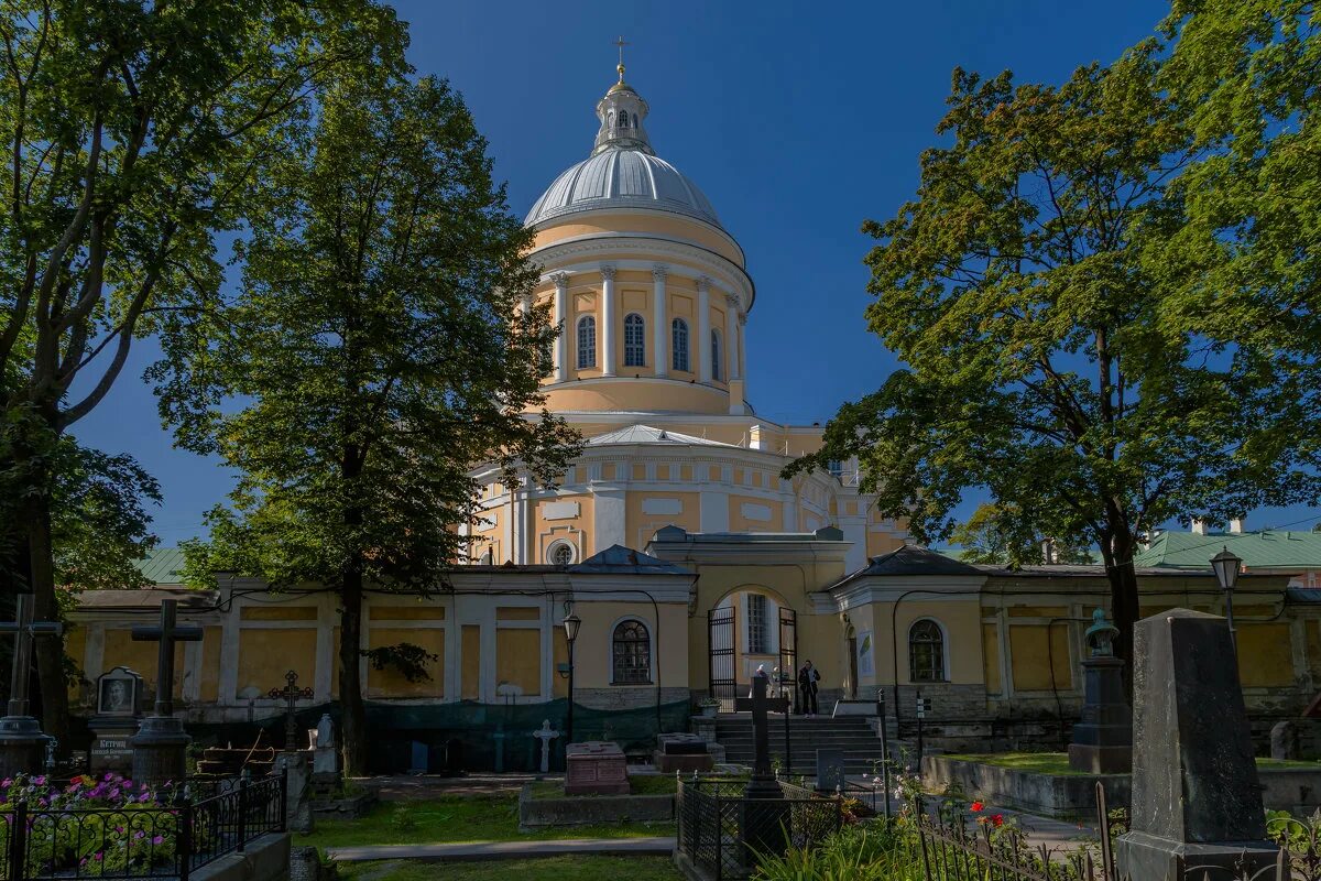 Александро-невская лавра монастырь. Свято-троицкая александро-невская лавра спб. Свято-троицкая александро-невская лавра спб. Работа александро невской лавры в петербурге. Александро-невский монастырь в санкт-петербурге.