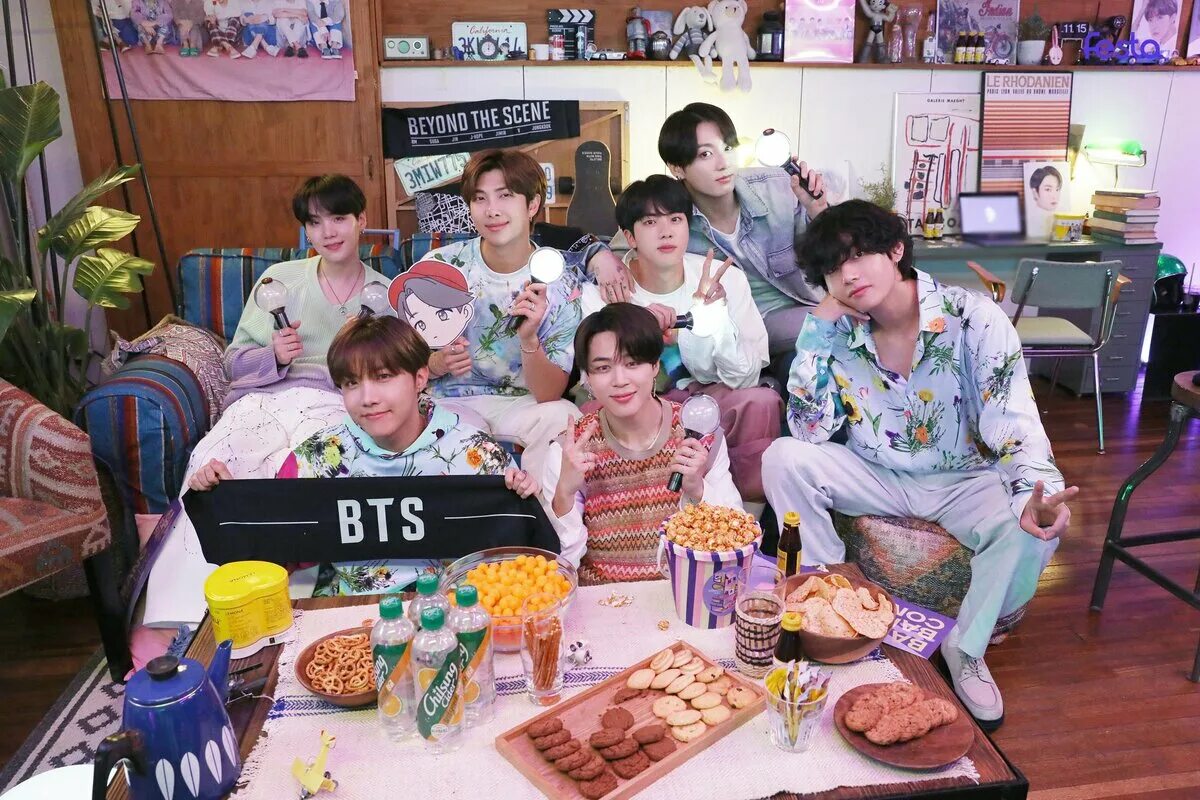 Дата бтс. Бтс 2025. bts festa 2025. bts festa 2025. bts festa 2025 фотосессия.