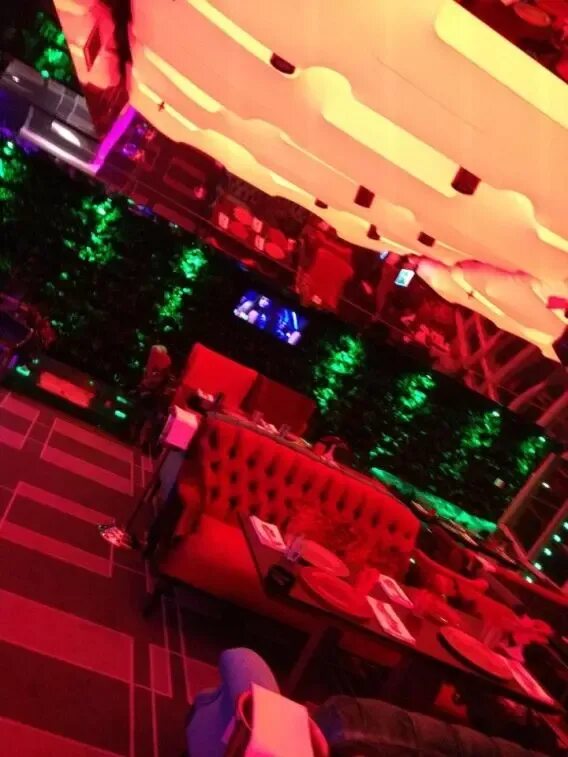 Корстон серпухов гостиница. Трц корстон серпухов. Серпухов гтрк корстон. Extra lounge серпухов. Клуб корстон серпухов.