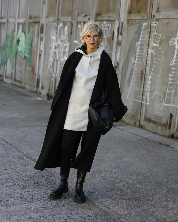 WHAT ARE COLORS FOR A SPRING LOOK Fashion over 50, Over 50 womens fashion, 50 fa