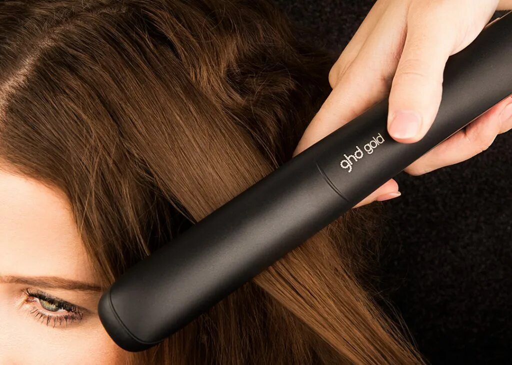 Волосы воняют. Ghd Platinum утюжок. Ghd Gold утюжок. Ghd расческа выпрямитель. Ghd расческа для выпрямления.