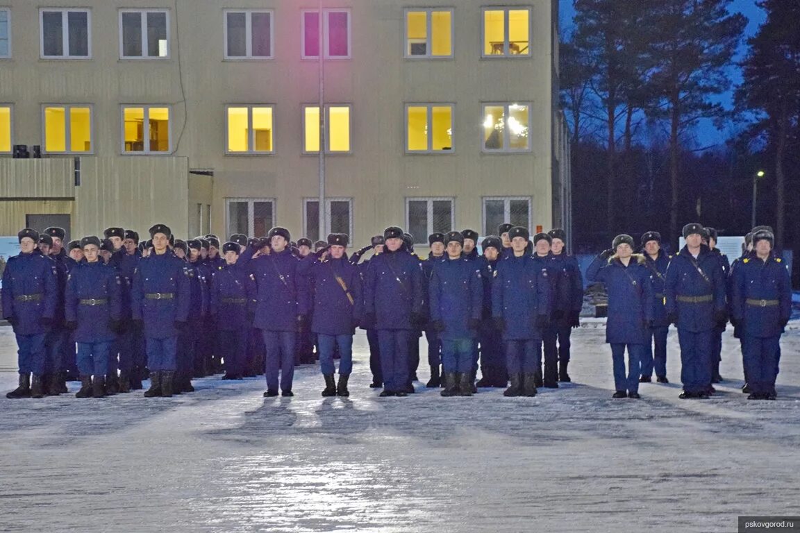 104 Десантно штурмовой полк Псков. 76 Дивизия ВДВ Псков 104 полк. 104 Гвардейская воздушно-десантная дивизия Псков. 76 Дивизия гвардейского 104 полка Псковской ниссанной дивизии.