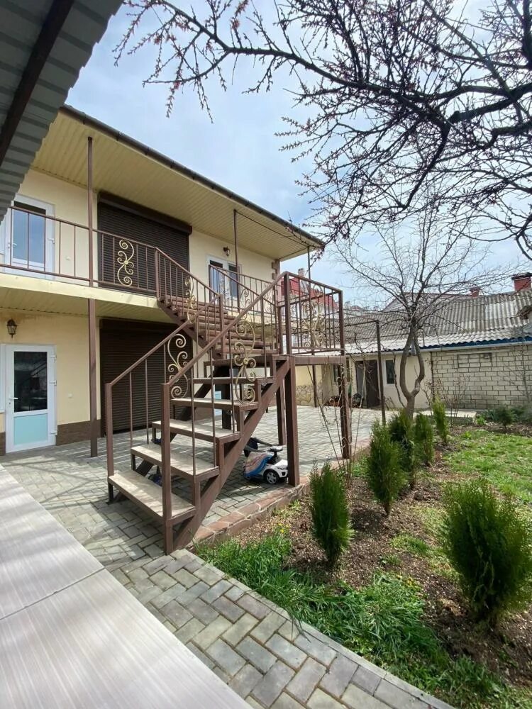 Гостиница бархат самара улица клиническая. Гостевой дом бархат феодосия. Гостевой дом бархат ижевск. Гостевой дом бархат адлер ул просвещения. Прибрежное саки.