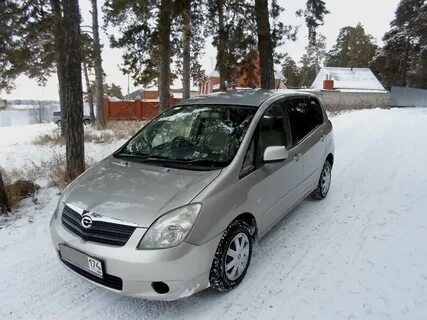 Королла спасио 2002
