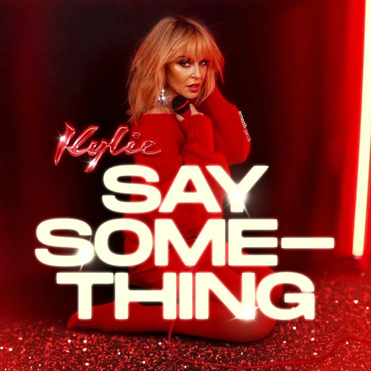 Say something Kylie Minogue. Kylie Minogue something. Can i say something