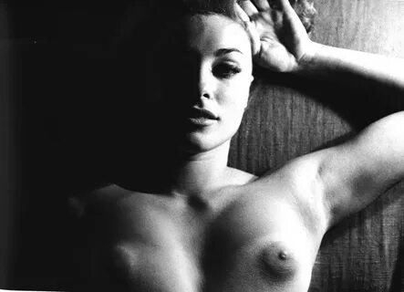 Sharon tate tits.